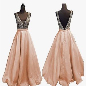 Amazon Prom dress 
Size US small/4 
Only worn once 
$40
It has pockets!!